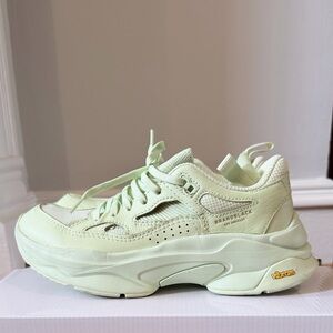 Brandblack Women's Chunky Sneaker in Mint